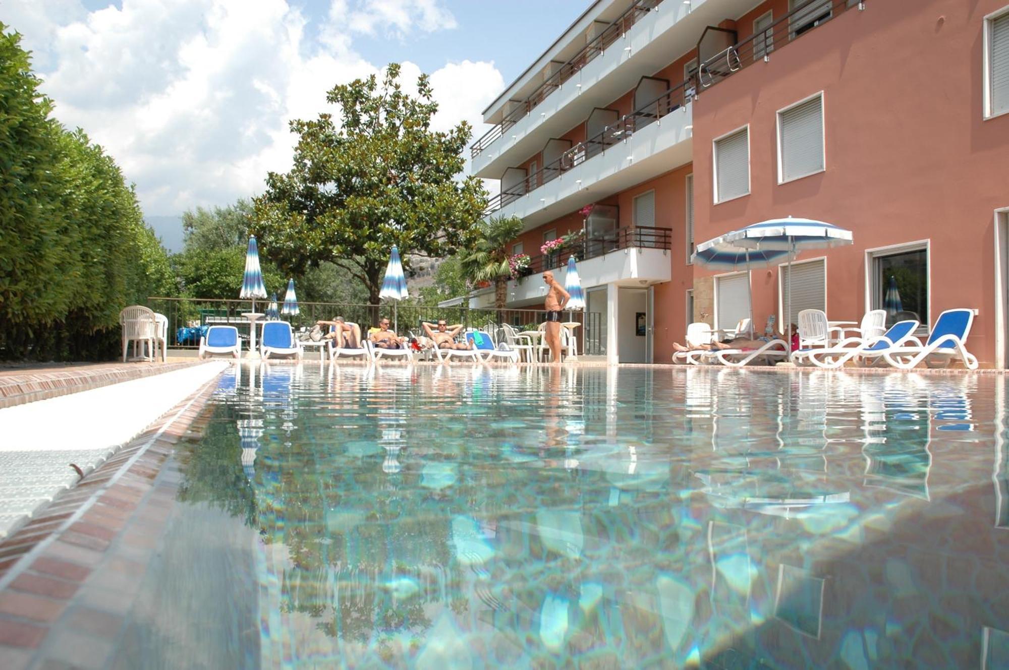 Hotel Garni Villa Magnolia Torbole Sul Garda Exteriér fotografie
