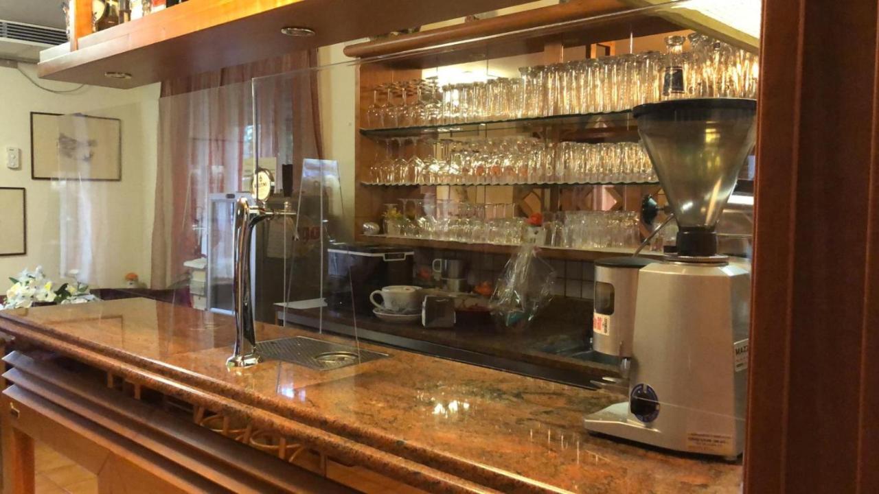 Hotel Garni Villa Magnolia Torbole Sul Garda Exteriér fotografie